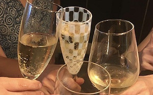 台灣人半數缺乏酒精代謝酵素！美國研究：喝酒臉紅者易失智罹癌