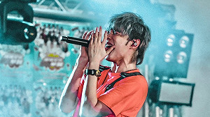 八三夭承認失控！演唱現場摔麥踹鼓  廠商緩頰：哪有兄弟不吵架