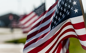 美Q3經濟成長率破33%創紀錄 外媒指武肺威脅未解