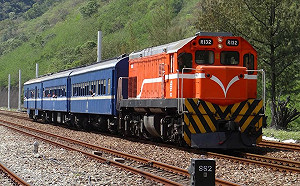 拒絕走入歷史！「台鐵老爺爺」藍皮普快翻新  明年4月開跑