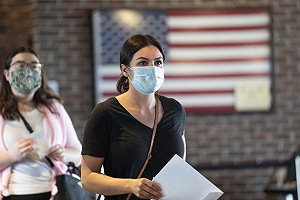 直擊超級投票中心運作 美總統大選八字已有一撇？