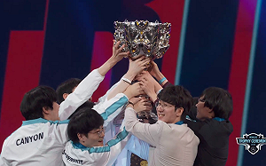 英雄聯盟世界賽》奪回榮耀！DWG擊敗SN搶下世界冠軍