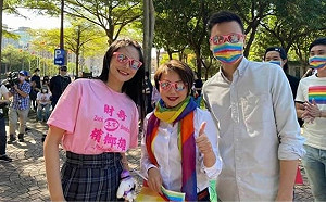 女民代聖誕節遭生殖器洗板羞辱  范雲高EQ建議:儘早諮詢泌尿科