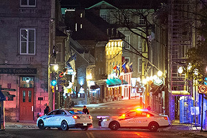 加拿大萬聖夜驚魂!25歲男嫌穿「中世紀服裝」揮劍襲路人釀2死5傷