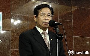 在野提案校園禁萊豬 教育部長拒修法