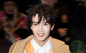 UNINE陳宥維被爆耍大牌扔粉絲花束 粉絲出面澄清！