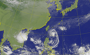 「閃電」颱風速度加快！氣象局預估今20:30發布陸警