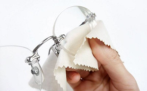 眼鏡多久該換一副?全場點出「1關鍵」:用了40年還在用