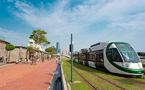 高雄輕軌加值!捷運局:一階沿線地產漲幅逾12% 二階成圓繁榮可期