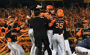 中職/1:3落後絕地大逆轉 統一勇奪隊史第10冠史上第一