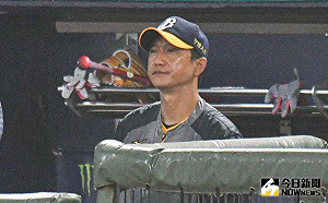 中職／兄弟慘遭逆轉台灣大賽落敗　丘總：對不起球迷