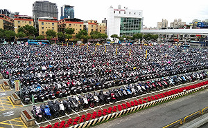 機車族注意!新北耶誕城週五登場 停車場限票幣進