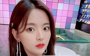 楊超越路邊失態醉喊父母  影片瘋傳本人高EQ反擊