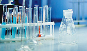 綠營內鬥導致台灣無疫苗? 賴士葆:原本可以第一批打 現在卻落後50國