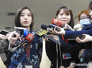 黃瀞瑩、陳智菡等四人恐轉被告 周軒諷:小草不知道會不會吐血