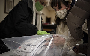 美7成共和黨選民憂郵寄選票舞弊 計票信心掉2成