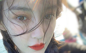 Angelababy影視作品量驟降 粉絲怒批:快成網紅了