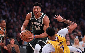 NBA／公鹿用兩主力換控衛  高層：字母哥要證明交易值得