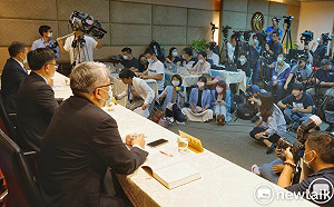 新聞台換照遭駁 NCC：為何不反思每次有爭議的都是中天？