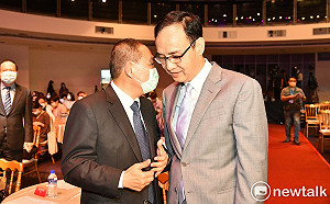 江啟臣自嘲是丐幫幫主  朱立倫:國民黨是錢窮志不窮