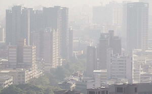 台中近日空氣品質不佳 卓冠廷：大家都不關心了？