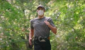 Google研發盲人指引AI技術！助視障跑者完成5公里馬拉松