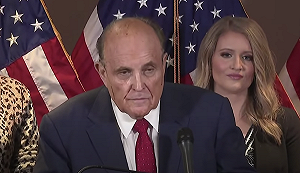 川普輸了沒面子？傳怪罪朱利安尼法律團隊