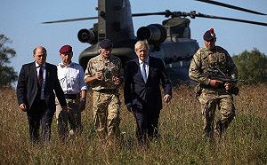 英國擬向亞洲派遣最新銳「伊麗莎白女王」航母  日媒:旨在牽制中國