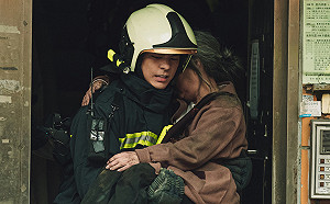 (影)火場畫面超震撼！《火神的眼淚》林柏宏勇救傷患