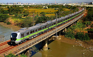 「最美區間車」遭爆4大缺失！台鐵局駁：還在試車階段