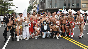 第11屆高雄同志大遊行登場  陳其邁、陳菊未出席但獻上祝福