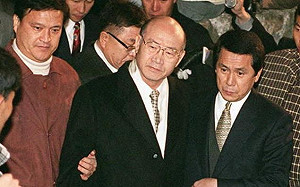 被指為「光州事件罪人」之名 韓國前總統全斗煥辭世  享壽90歲