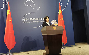 「澳軍割喉」爭議插圖發燒 華春瑩引文章 《我可以，你不可以，憑什麼？》質問澳