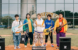 七月半主唱蔡阿嘎聲線差很大！網質疑：請別人唱？