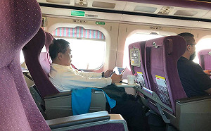 「最壞的示範」  立委翁重鈞無視規定「搭高鐵不戴口罩」達50分鐘