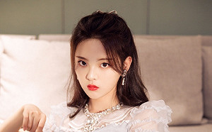 楊超越被爆「耍大牌」 回嗆酸民：還有多少一次來個痛快