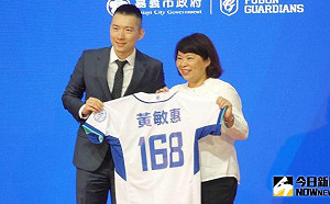 釋出12球員　富邦領隊蔡承儒解釋