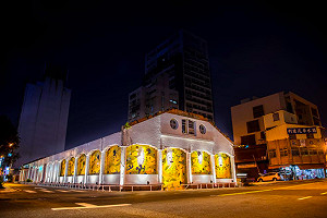 台南打卡新地標！舊魚市場竟成了「大海的寶物」藝術牆