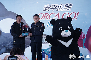 同台柯文哲媒體提問犀利 黃偉哲：我終於知道什麼是鯊魚餵食了