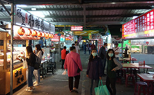 青年凱旋夜市促銷活動祭大獎  攤商反應人潮不如預期