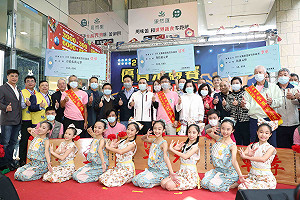 推廣宜蘭優質米兼作公益　 侯友宜攜手林姿妙當拍賣官