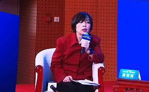 黃智賢現身南京大學講課  網:中共學生好福氣