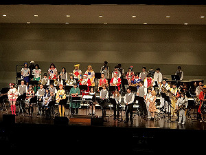 High唱鬼滅主題曲   12/25新莊狂樂動漫魂