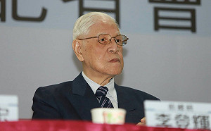 讀者投書》駁藍批李登輝「3大罪狀」 把被顛倒的解釋撥亂反正