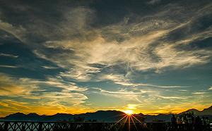 迎接2021第一道曙光！跨年去阿里山聽音樂看日出