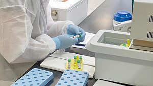 武漢肺炎》疫苗對變種病毒效力減弱!最新研究:至少下降10倍