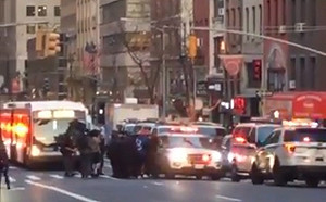 (影)紐約汽車衝向抗議群眾 至少6人受傷