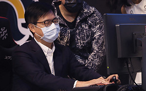 2020高雄電競嘉年華》被政治耽誤電競選手！陳其邁點名柯文哲出來打
