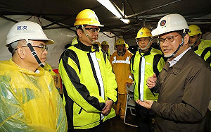 林佳龍5度視察台鐵崩塌處 13日搶通東正線為目標