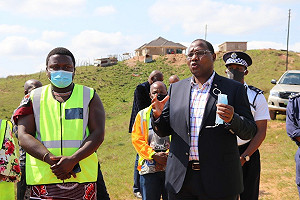 友邦史瓦帝尼52歲總理染疫 直送南非治療2周不治